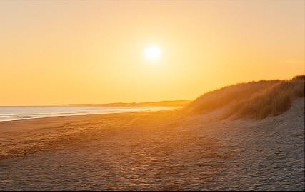 Relaxed Getaways – Enjoy Autumn by the Sea